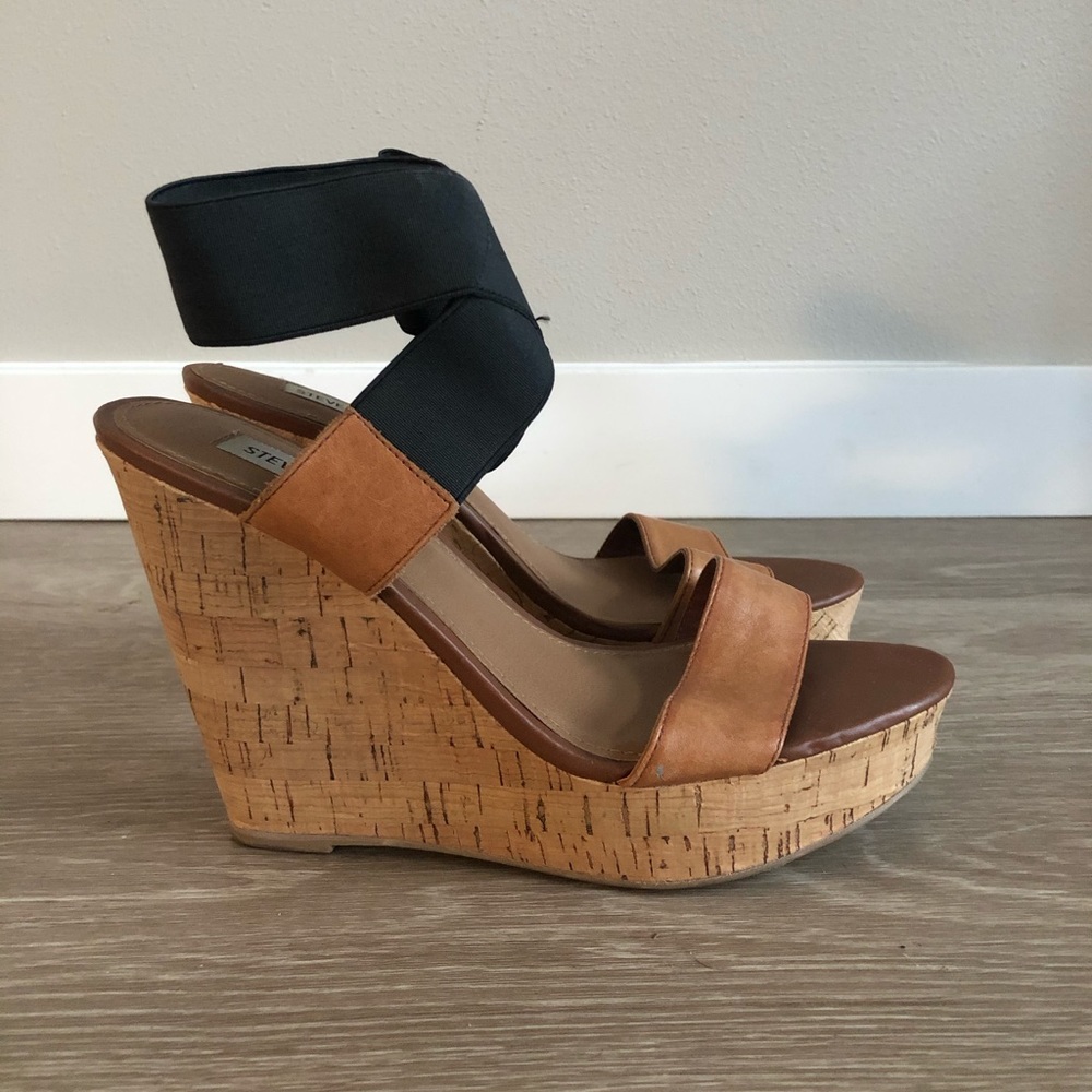 Steve Madden Wedge Sandals - Picture 2 of 4